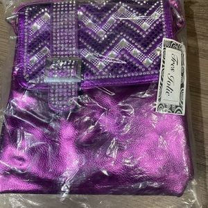Tres Jolie purple handbag